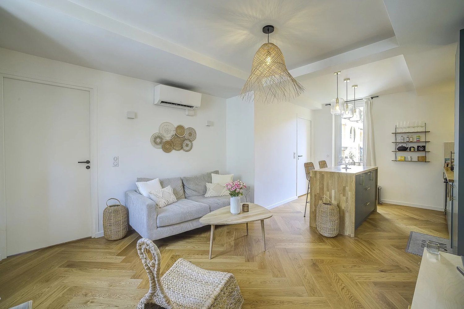 Property photo in Port