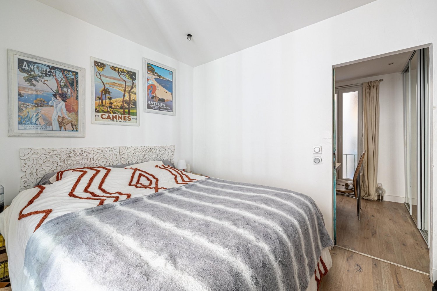 Property photo in Port