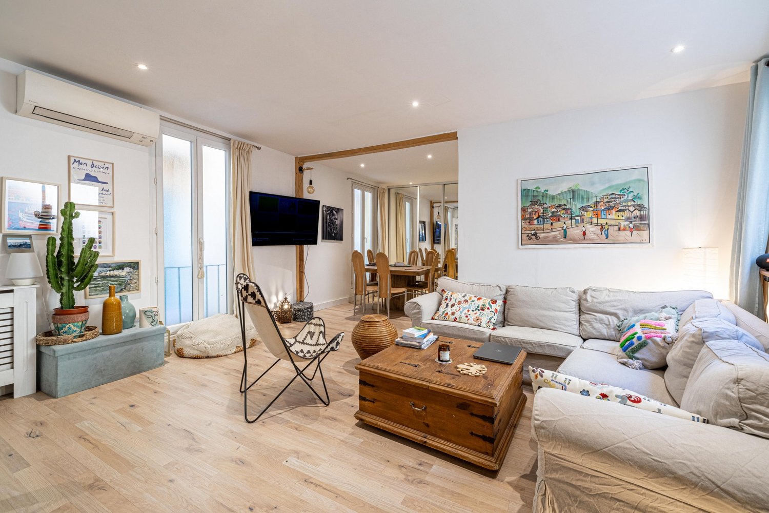 Property photo in Port