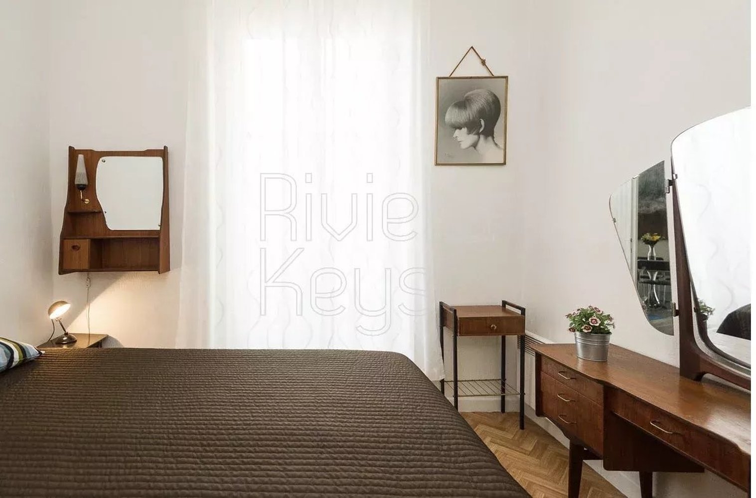 Property photo in Port