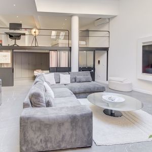 Property in Carre d'Argent