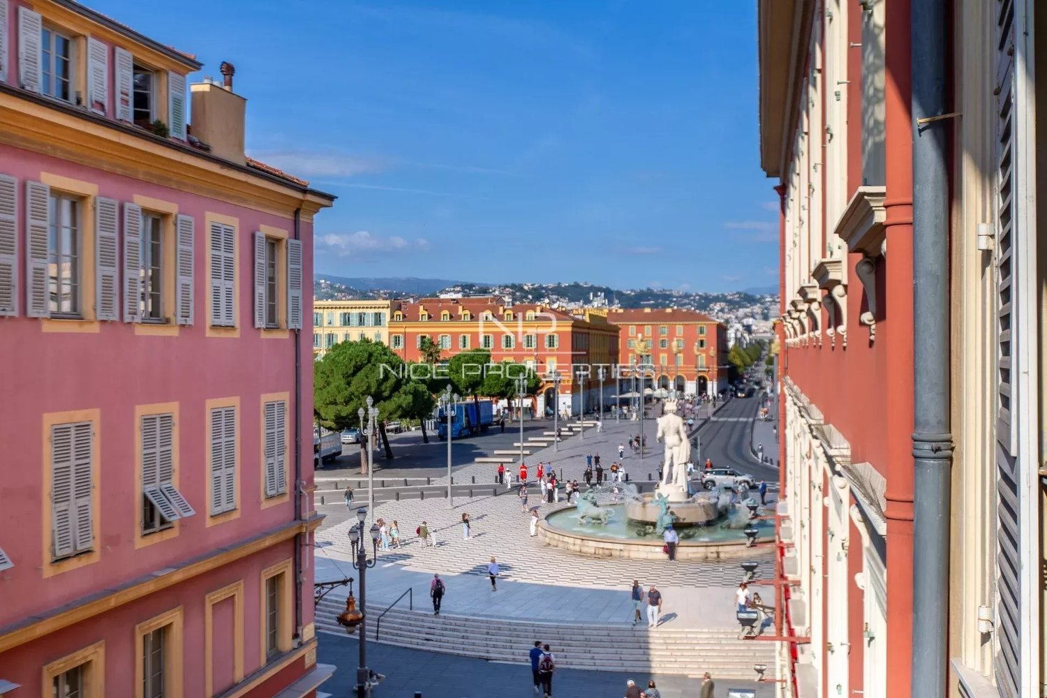 Property photo in Carre d'Argent