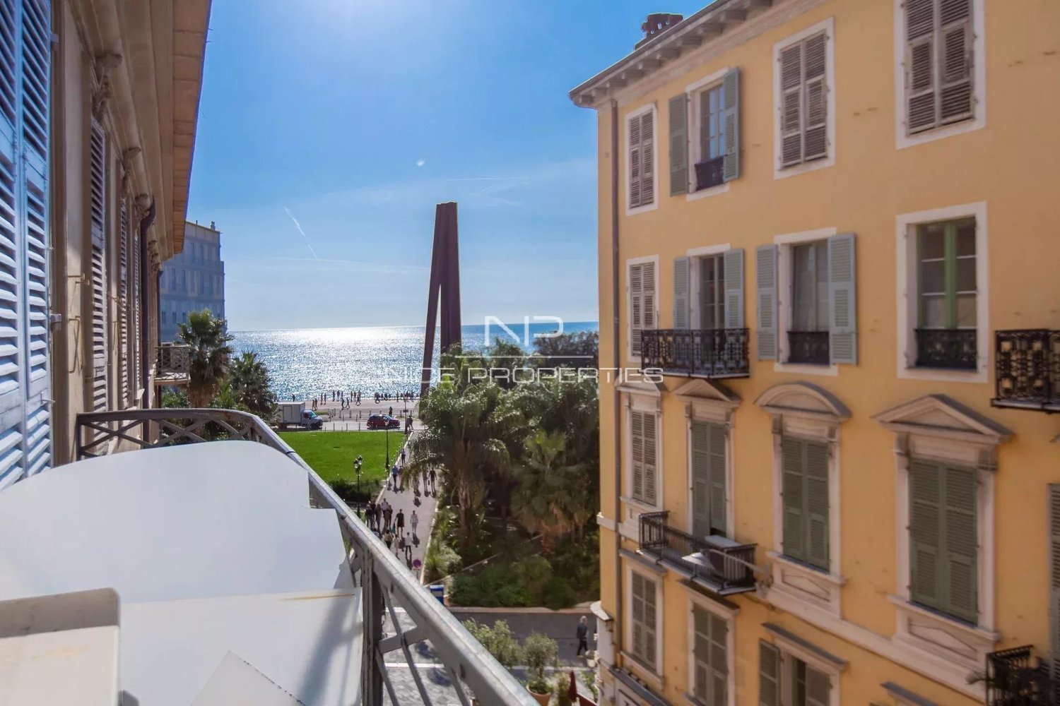 Property photo in Carre d'Argent