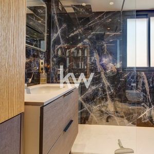 Property in Carre d'Argent