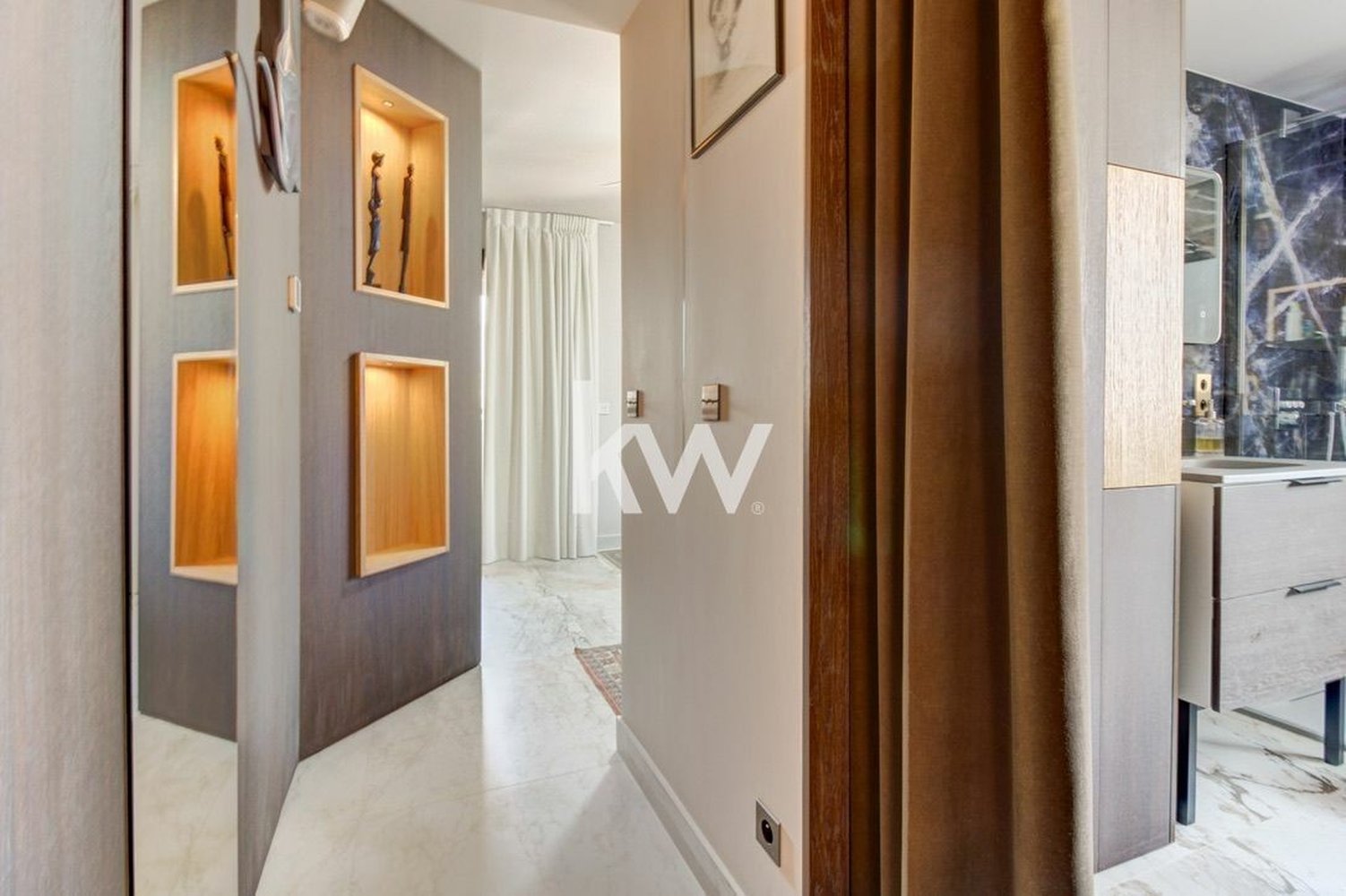 Property photo in Carre d'Argent