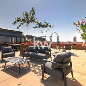 Property in Carre d'Argent