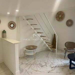 Property in Carre d'Argent