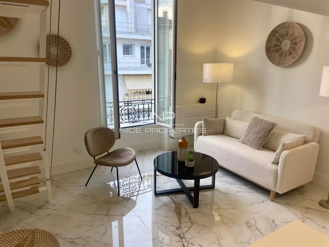 Property photo in Carre d'Argent