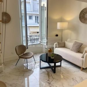 Property in Carre d'Argent