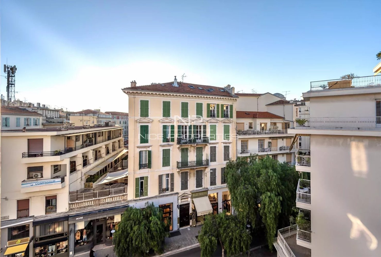 Property photo in Carre d'Argent