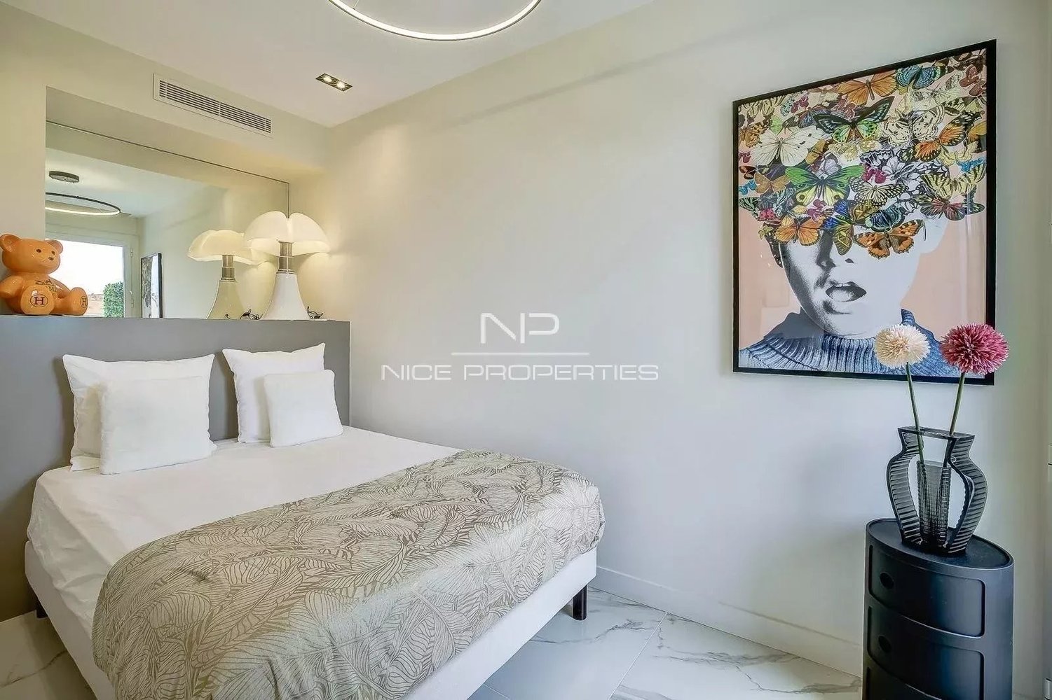 Property photo in Carre d'Argent