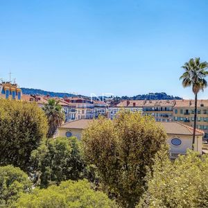 Property in Carre d'Argent