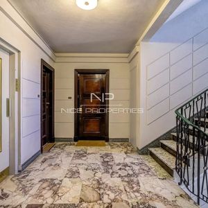 Property in Carre d'Argent