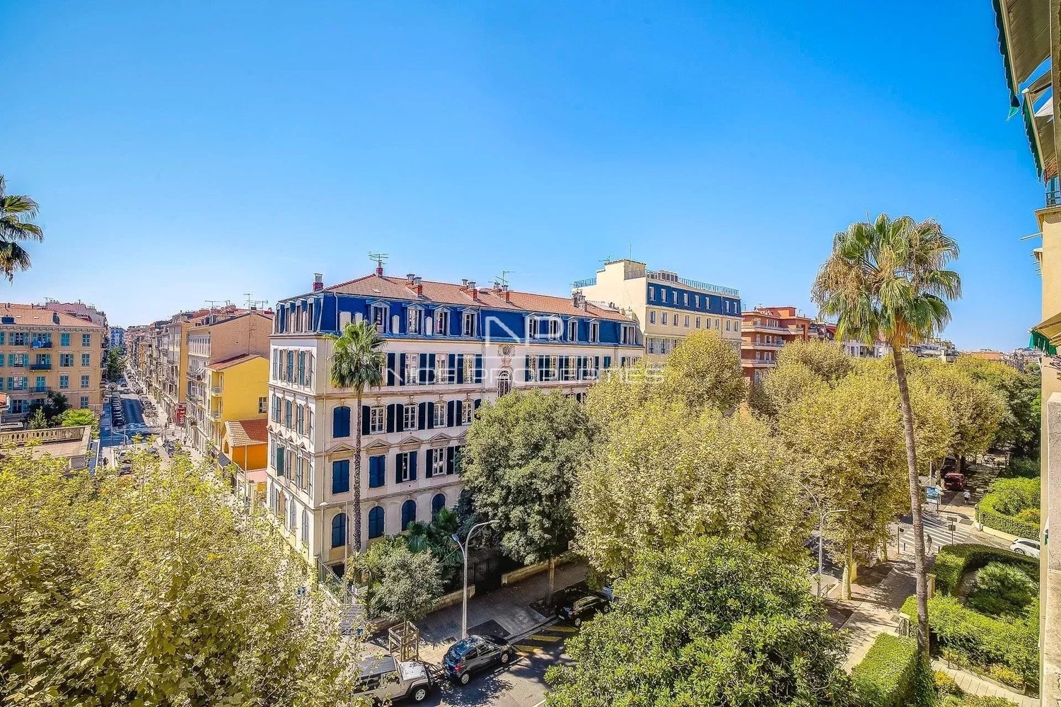 Property photo in Carre d'Argent