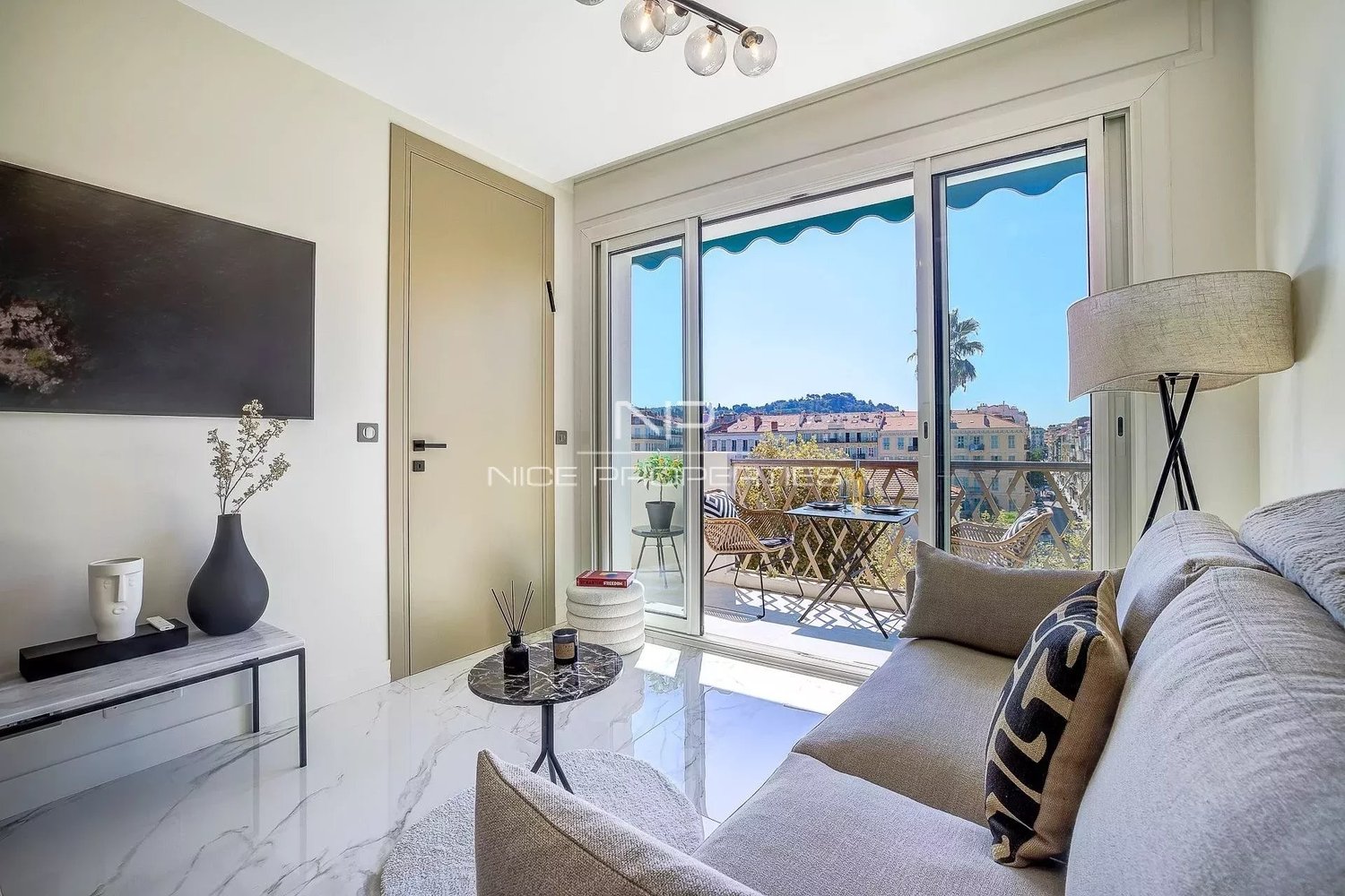 Property photo in Carre d'Argent