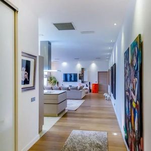 Property in Carre d'Argent