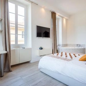 Property in Carre d'Argent