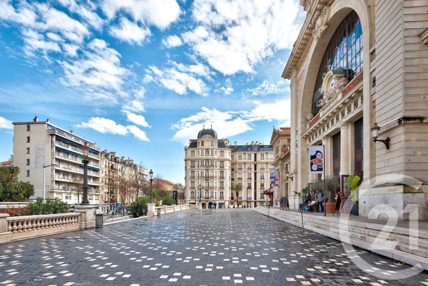 Property photo in Carre d'Argent