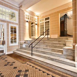 Property in Carre d'Argent