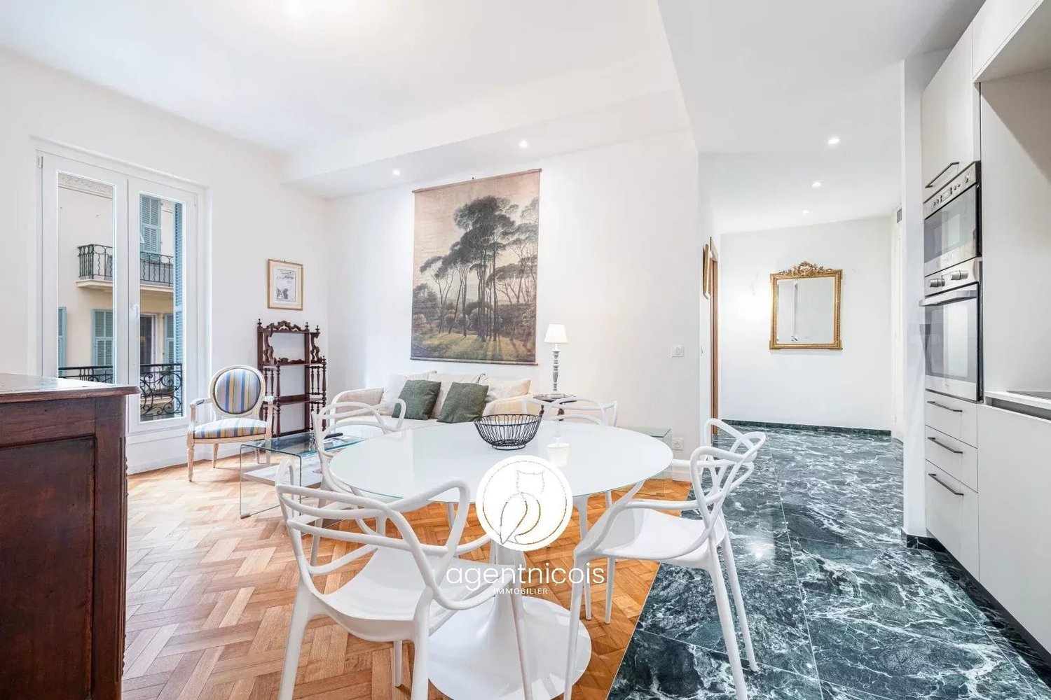 Property photo in Carre d'Argent