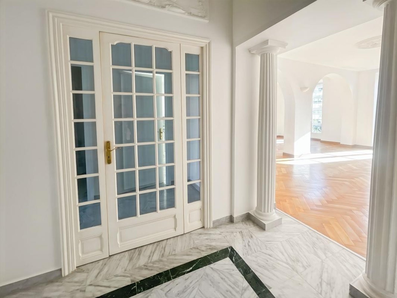 Property photo in Carre d'Argent