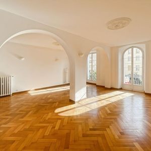 Property in Carre d'Argent