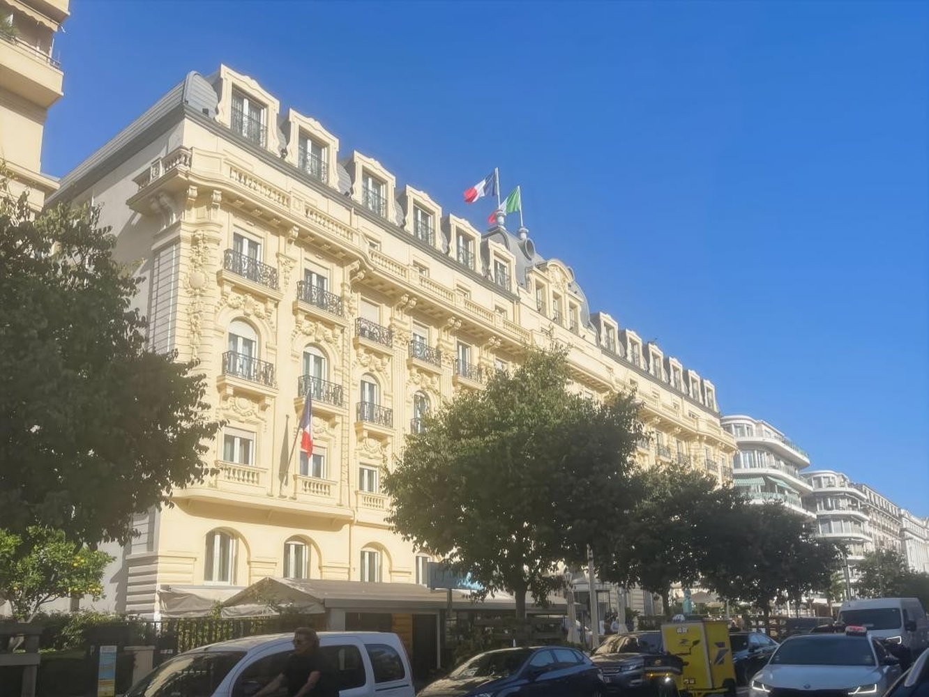 Property photo in Carre d'Argent