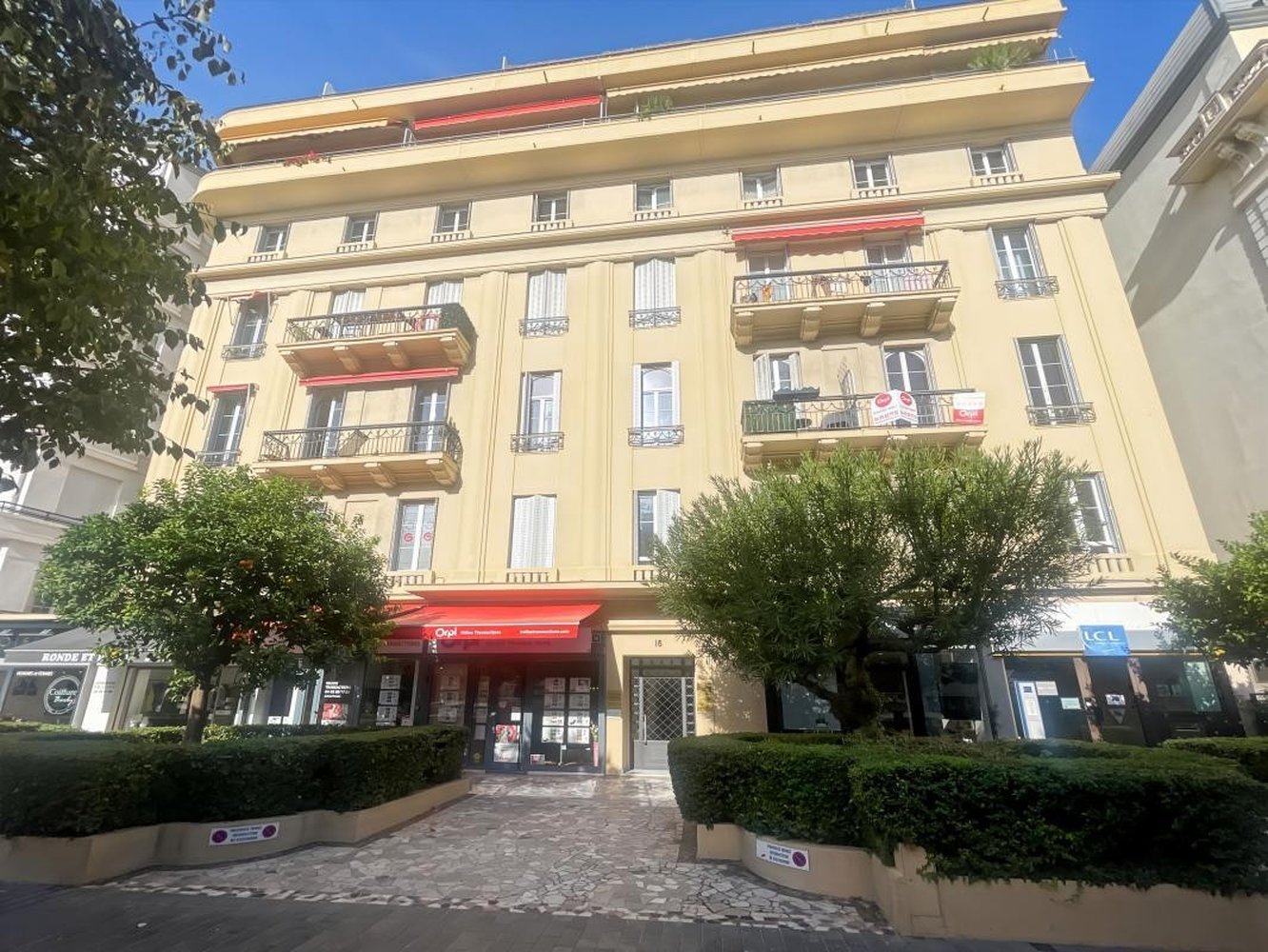 Property photo in Carre d'Argent