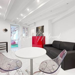 Property in Carre d'Argent