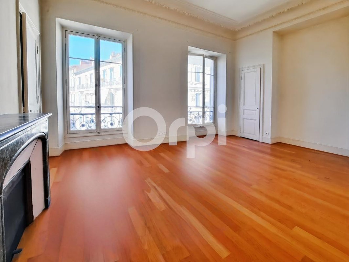 Property photo in Carre d'Argent