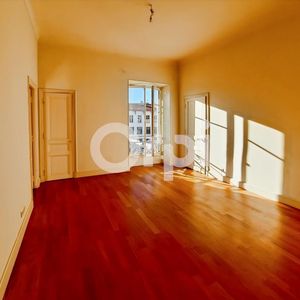 Property in Carre d'Argent