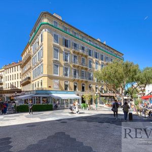 Property in Carre d'Argent