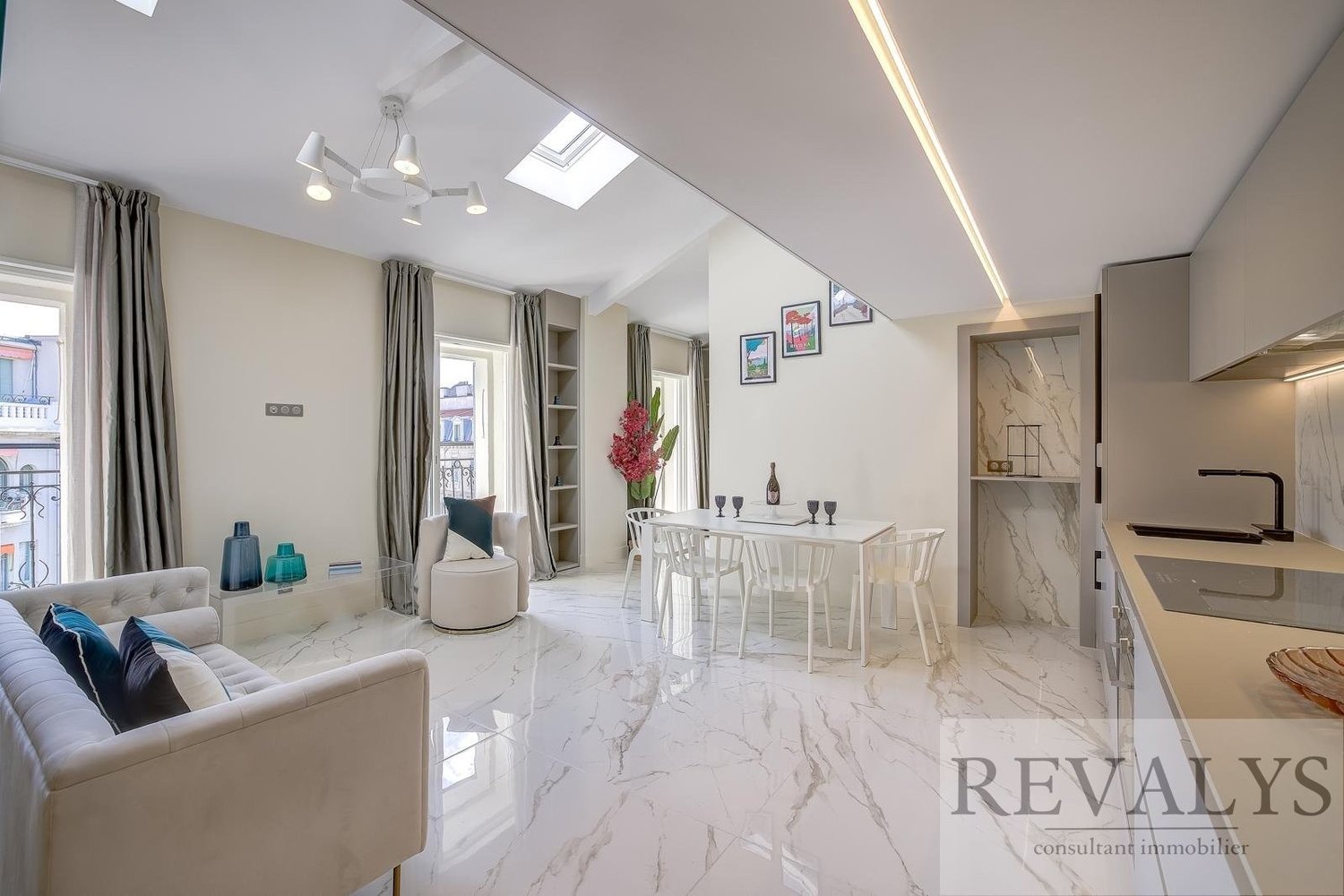 Property photo in Carre d'Argent