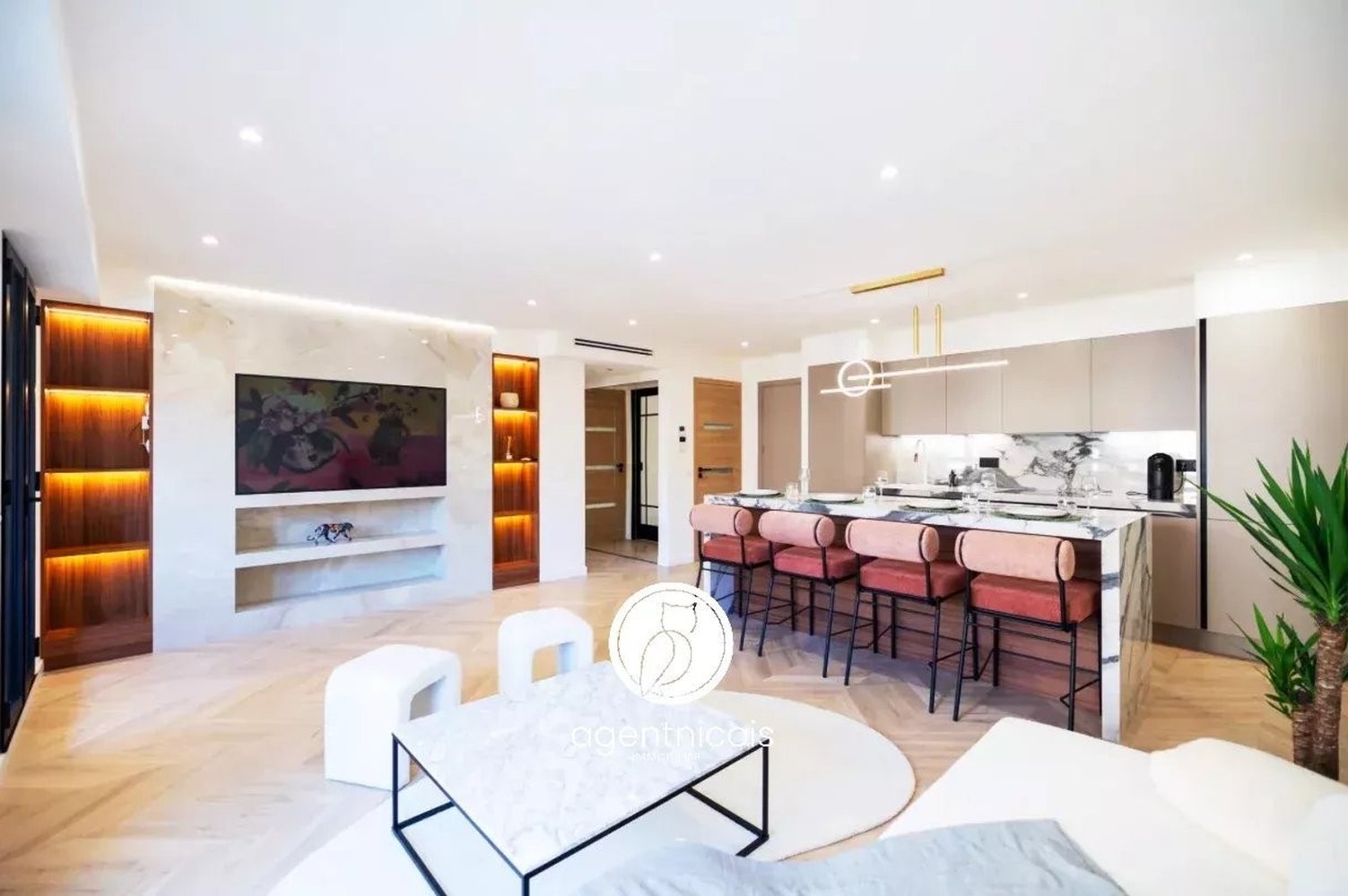 Property photo in Carre d'Argent