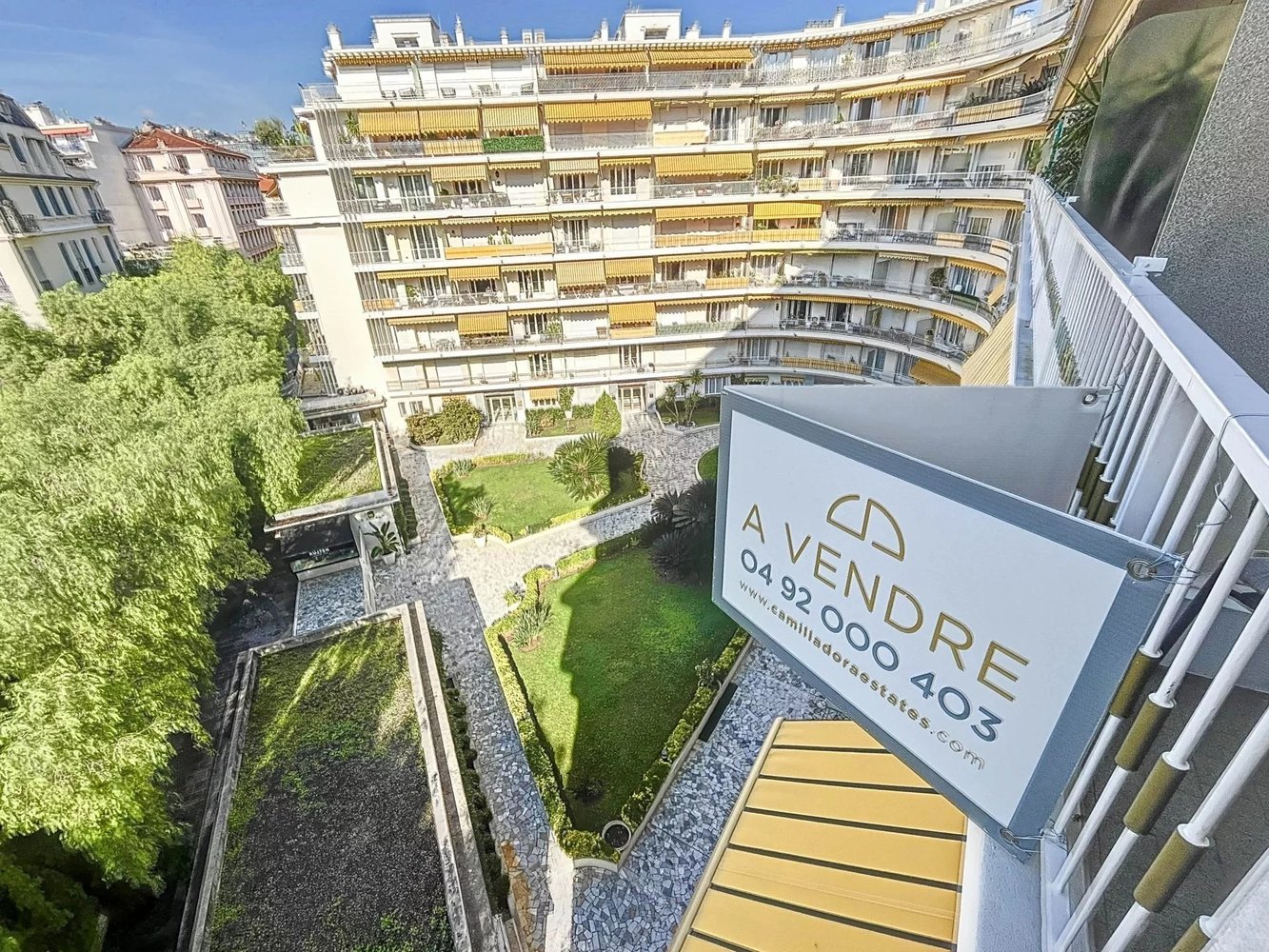 Property photo in Carre d'Argent