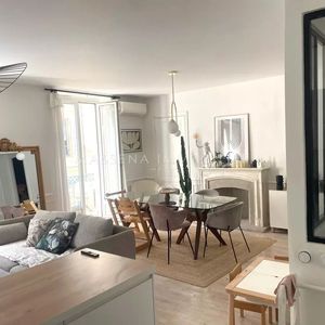 Property in Carre d'Argent