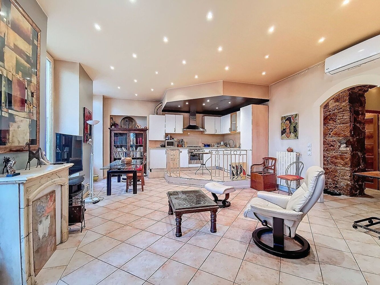 Property photo in Carre d'Argent