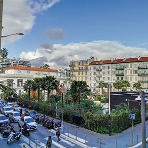 Property in Carre d'Argent