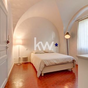 Property in Carre d'Argent