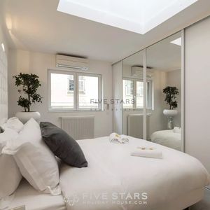 Property in Carre d'Or