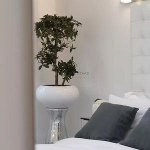 Property in Carre d'Or