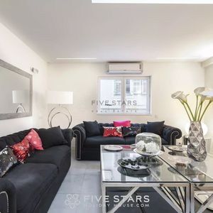 Property in Carre d'Or