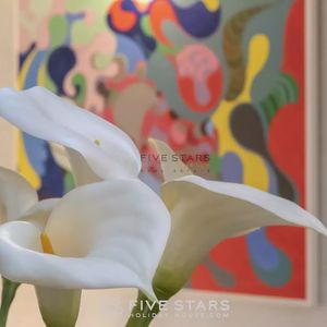 Property in Carre d'Or