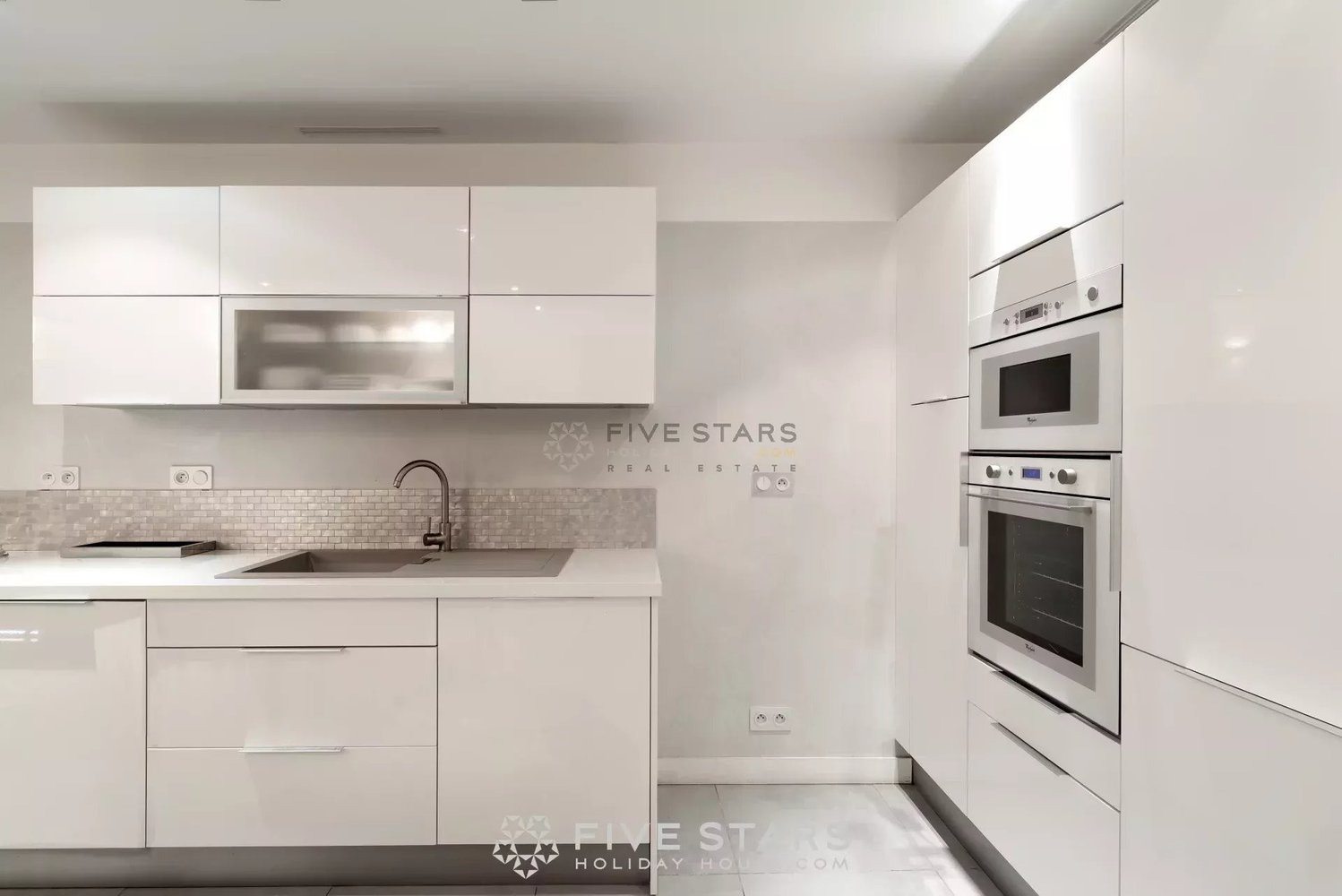 Property photo in Carre d'Or