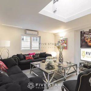 Property in Carre d'Or