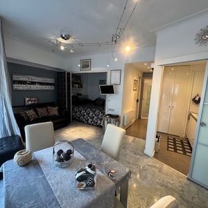 Property in Carre d'Or