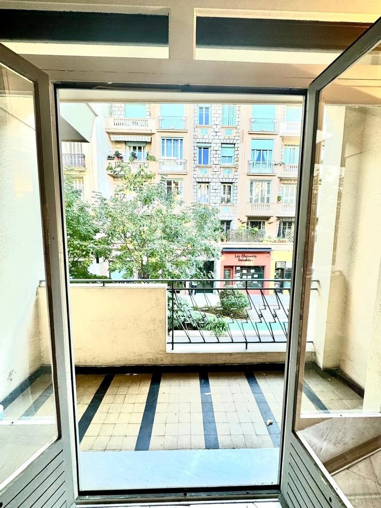 Property photo in Carre d'Or