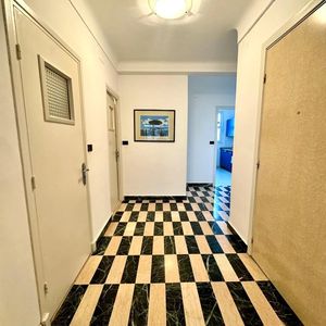 Property in Carre d'Or