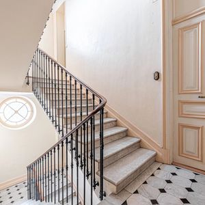 Property in Carre d'Or