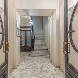 Property in Carre d'Or